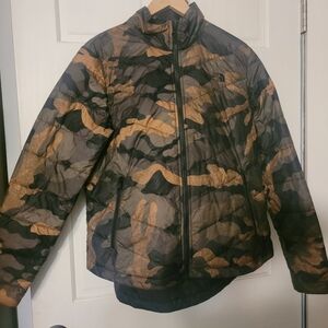 Northface Camo Light Puffer